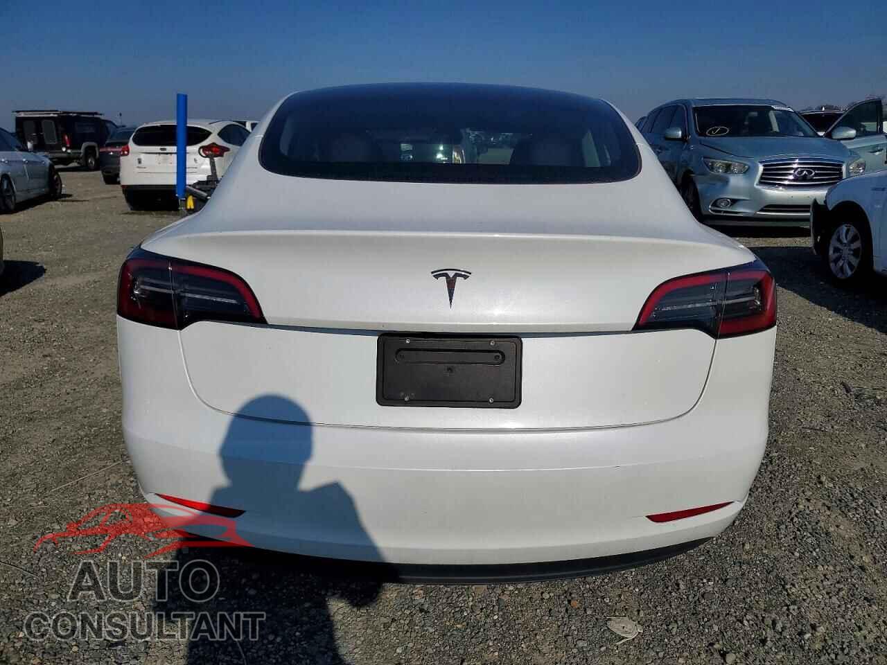 TESLA MODEL 3 2023 - 5YJ3E1EA6PF610325