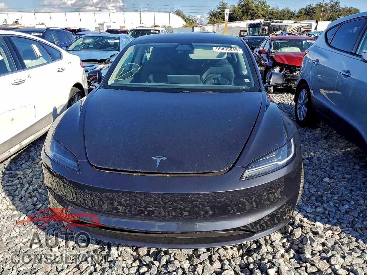TESLA MODEL 3 2024 - 5YJ3E1EA1RF736837