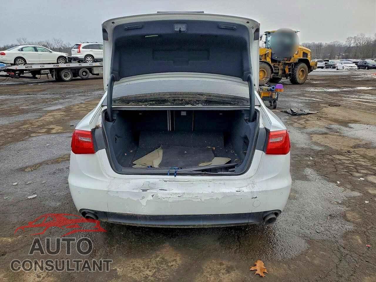 AUDI A6 2013 - WAUGFAFC4DN099528