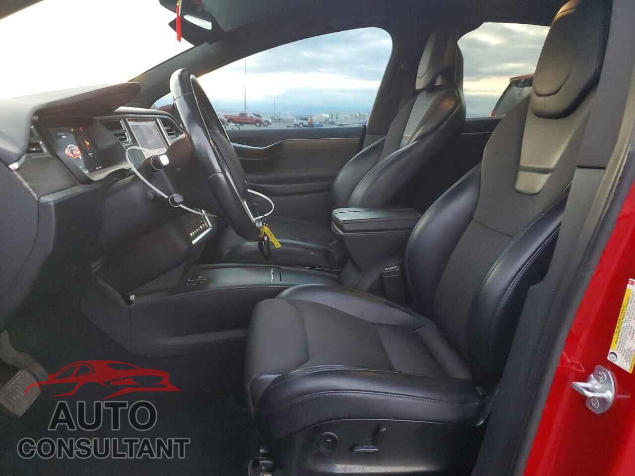 TESLA MODEL X 2016 - 5YJXCAE25GF004045