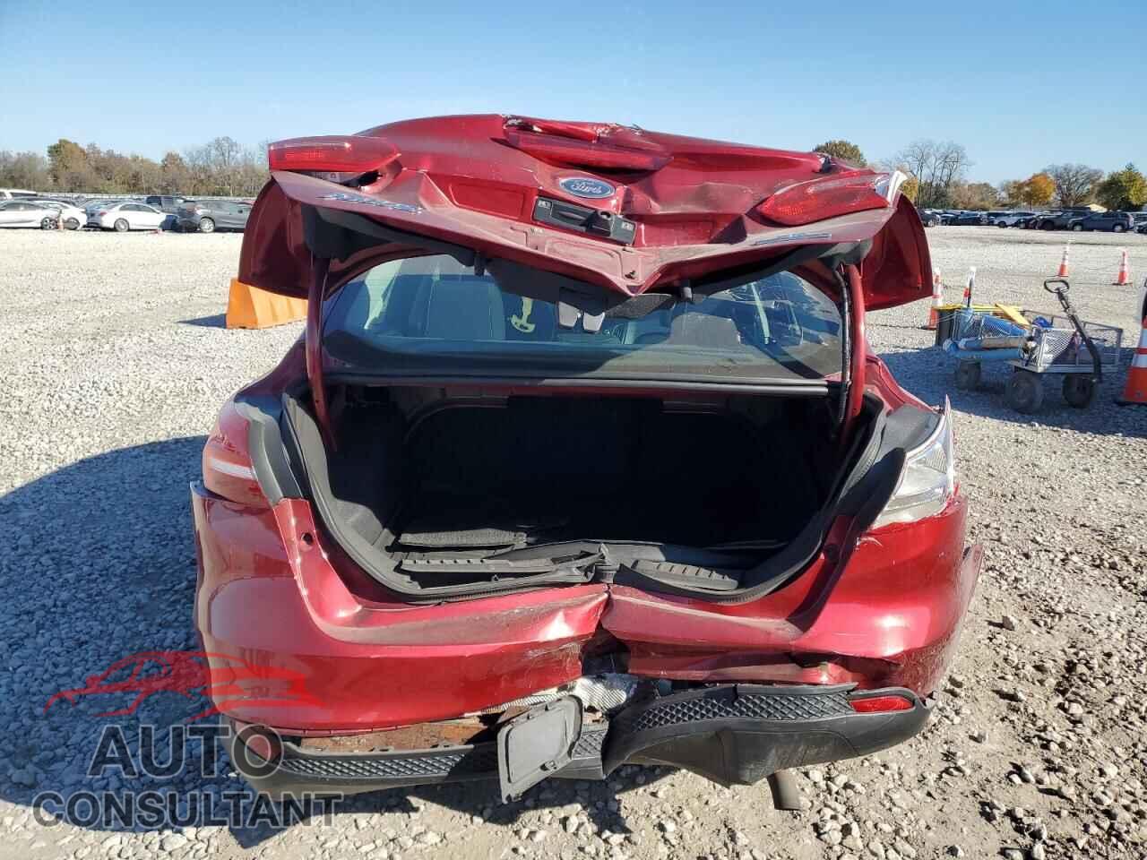 FORD FOCUS 2015 - 1FADP3F27FL355672