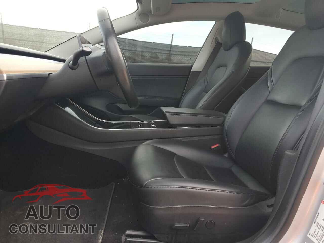 TESLA MODEL 3 2018 - 5YJ3E1EB7JF054476