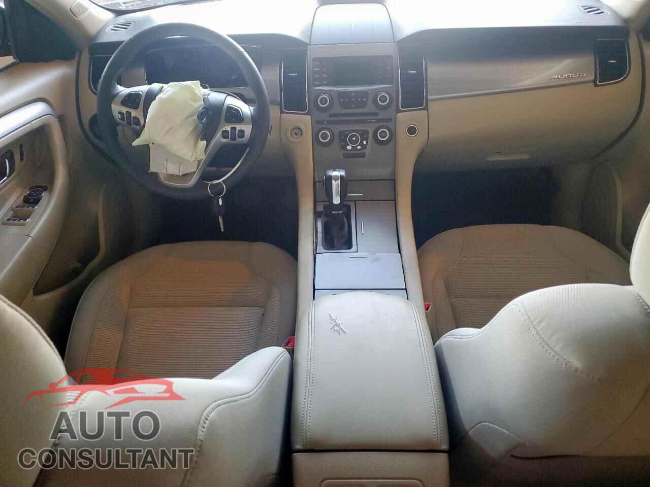 FORD TAURUS 2017 - 1FAHP2E85HG144516