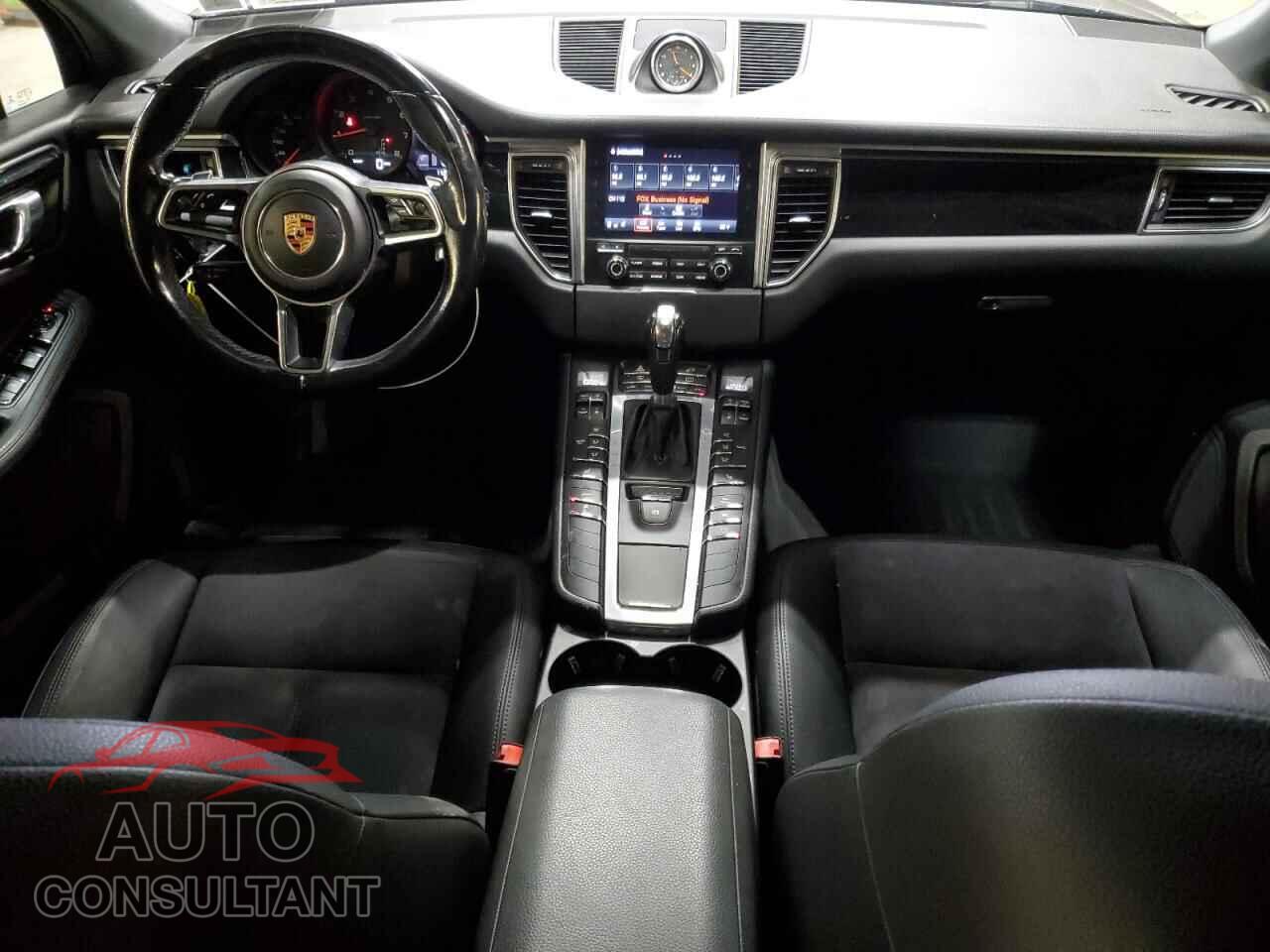 PORSCHE MACAN 2017 - WP1AA2A52HLB07034