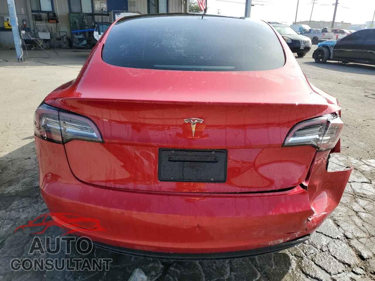 TESLA MODEL 3 2021 - 5YJ3E1EA8MF100554