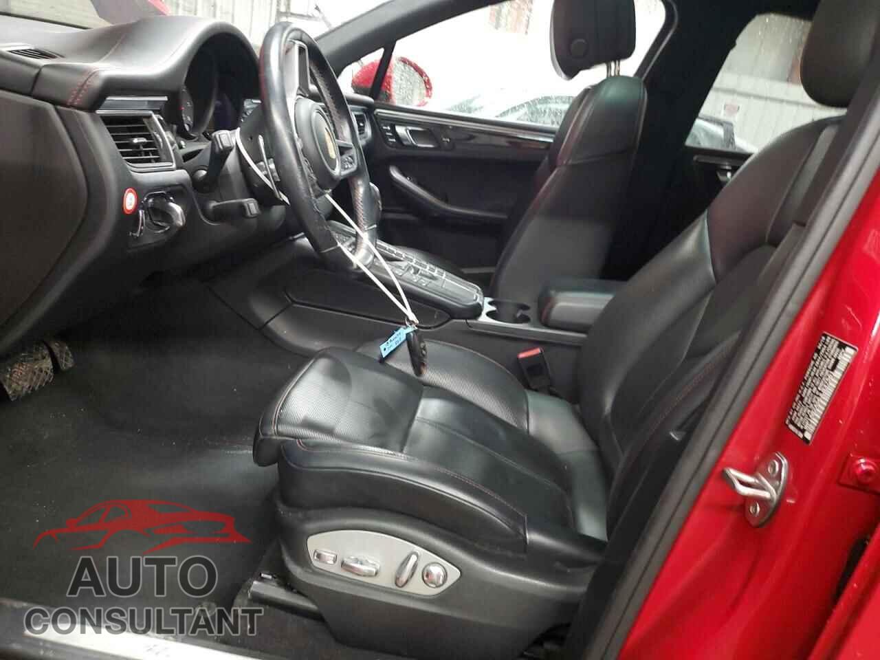 PORSCHE MACAN 2018 - WP1AB2A56JLB37561