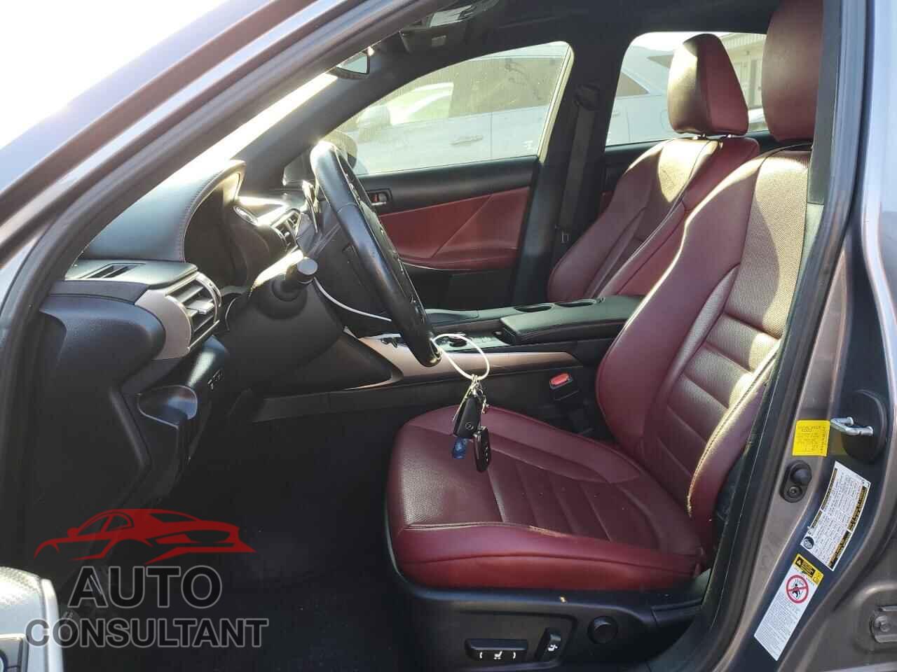 LEXUS IS 2014 - JTHCE1D28E5001373
