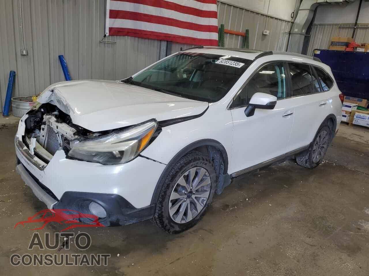 SUBARU OUTBACK 2017 - 4S4BSETC8H3270623