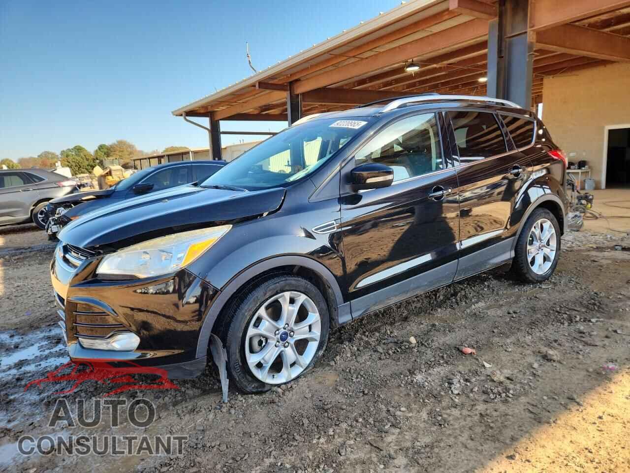 FORD ESCAPE 2016 - 1FMCU0J99GUC18807