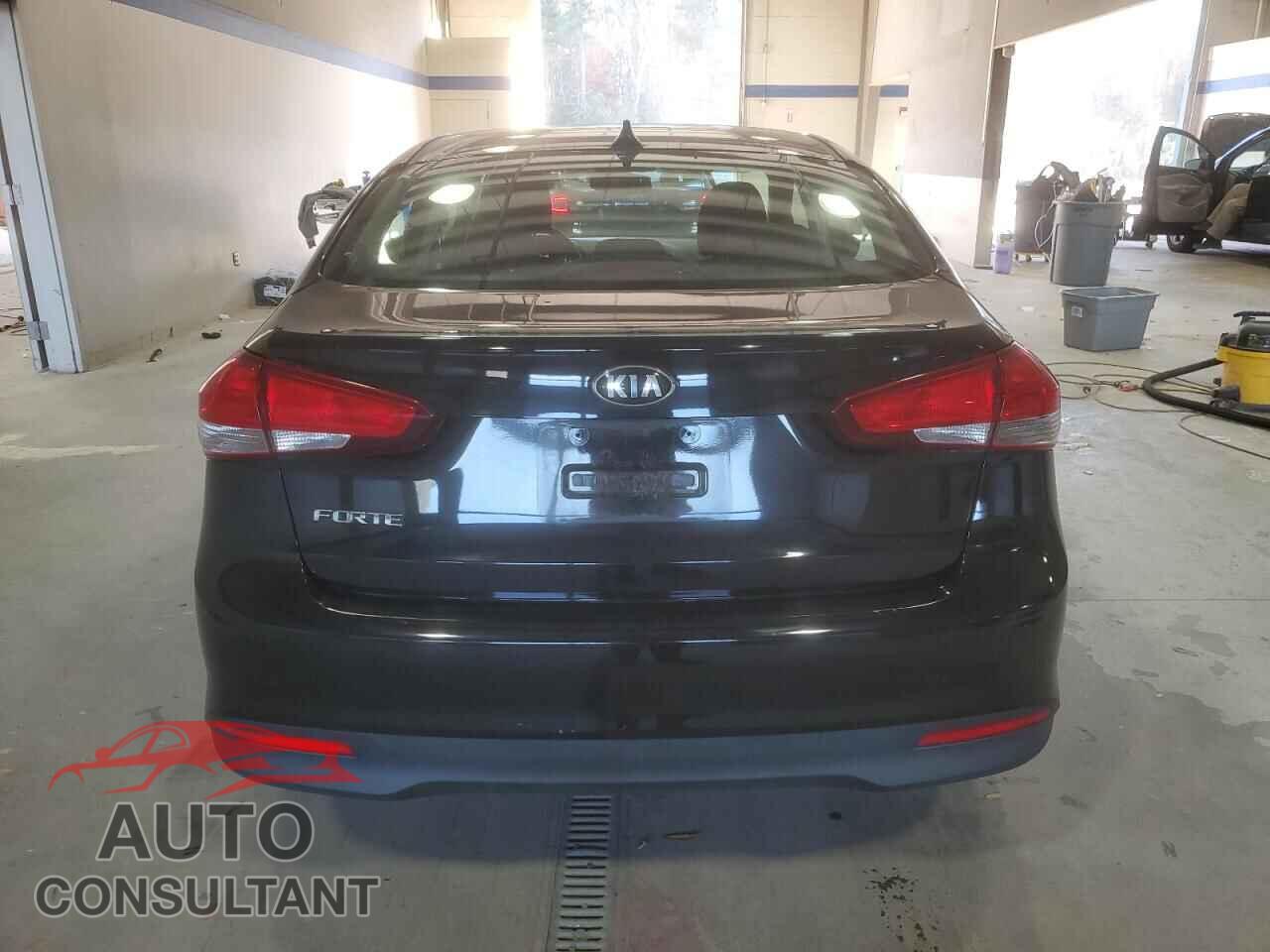 KIA FORTE 2017 - 3KPFK4A75HE131032