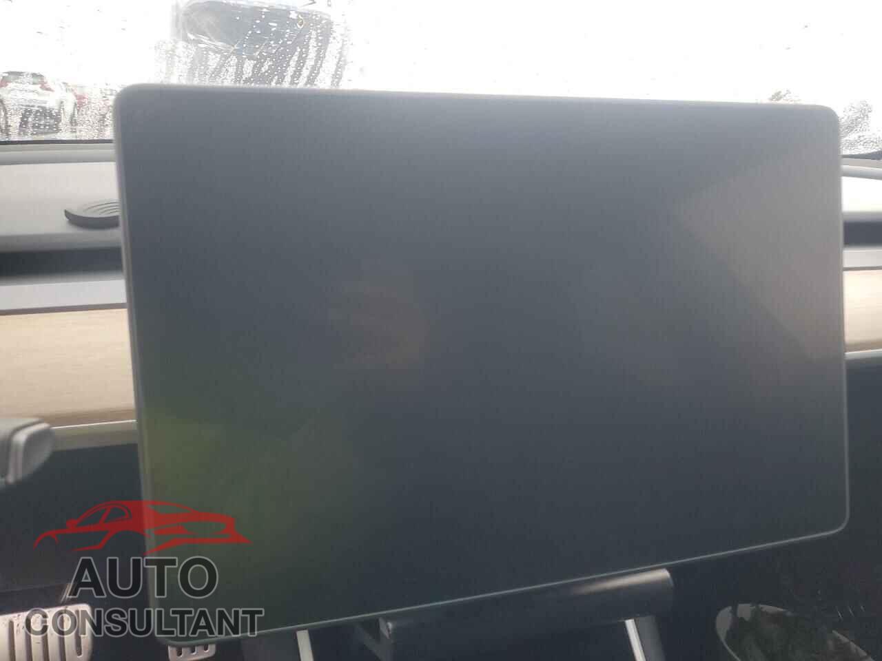 TESLA MODEL 3 2020 - 5YJ3E1EC7LF647122