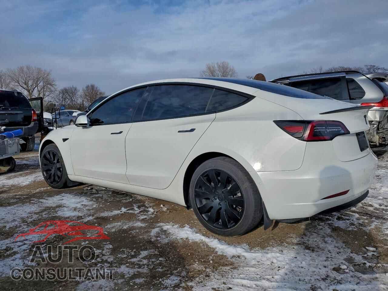 TESLA MODEL 3 2021 - 5YJ3E1EB6MF993011