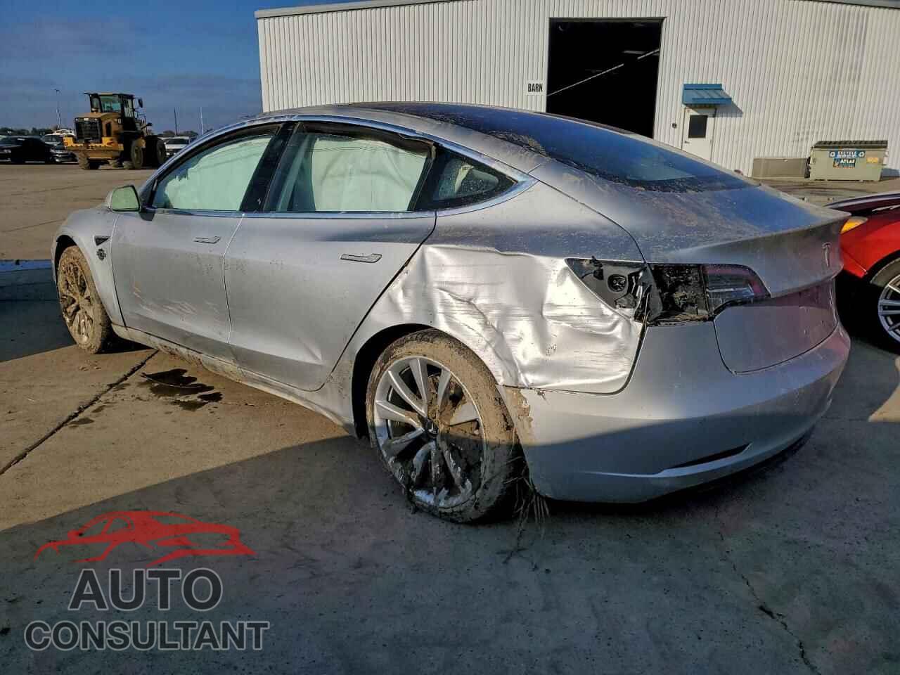 TESLA MODEL 3 2018 - 5YJ3E1EA1JF052925
