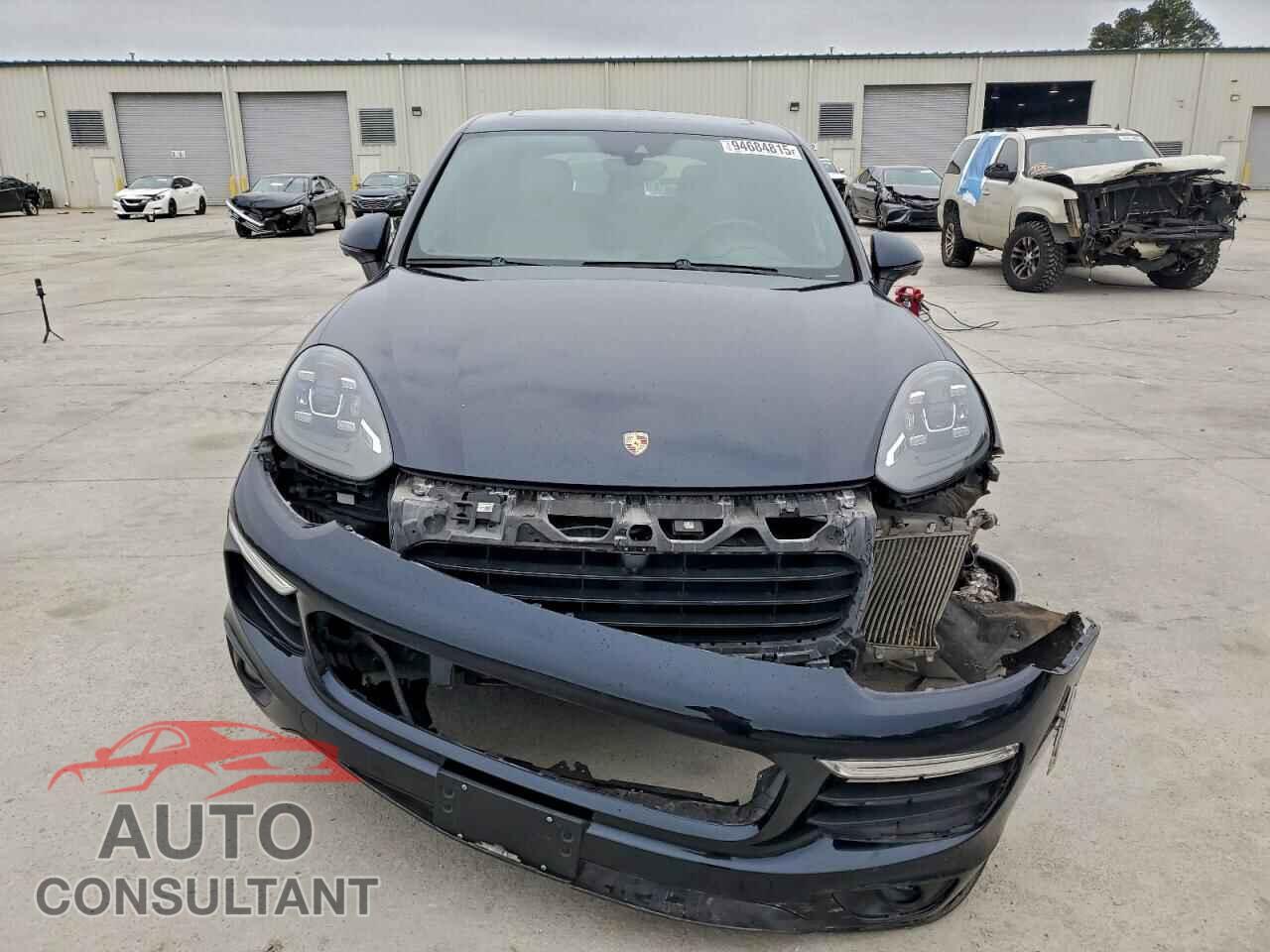 PORSCHE CAYENNE 2017 - WP1AB2A28HLA52012