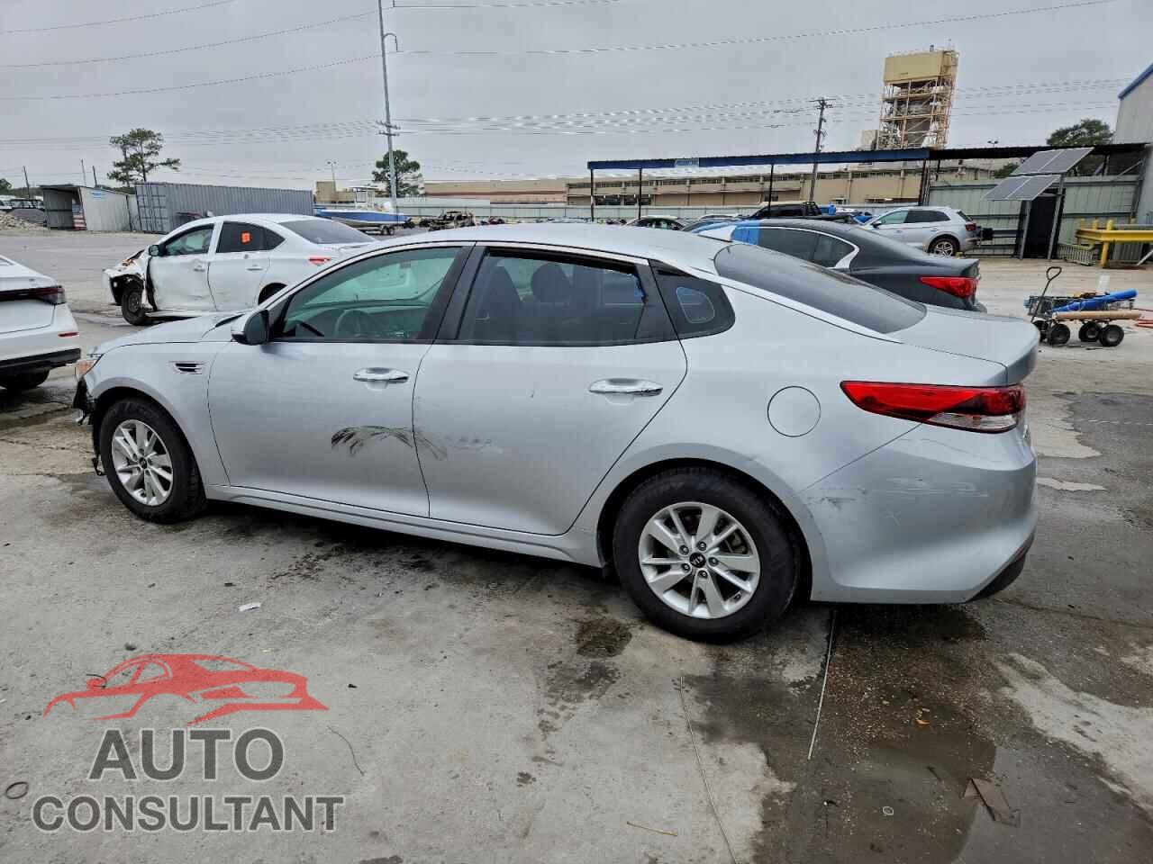 KIA OPTIMA 2017 - KNAGT4L3XH5154911