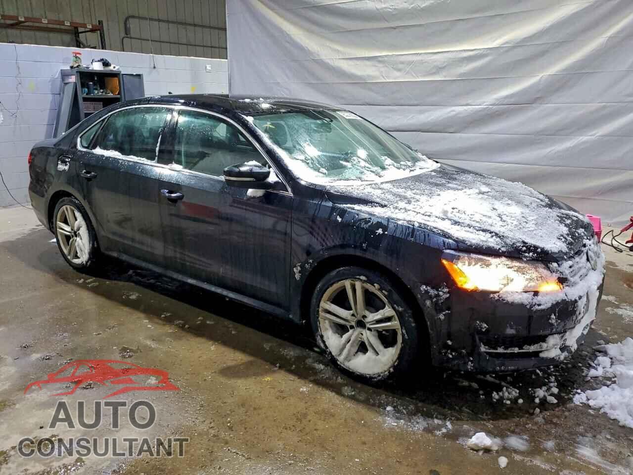 VOLKSWAGEN PASSAT 2014 - 1VWBP7A3XEC009975