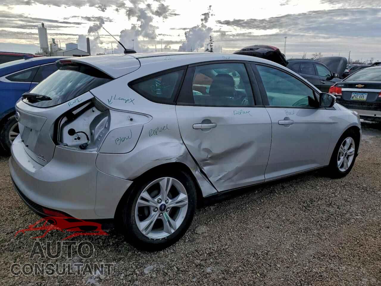 FORD FOCUS 2013 - 1FADP3K28DL325552