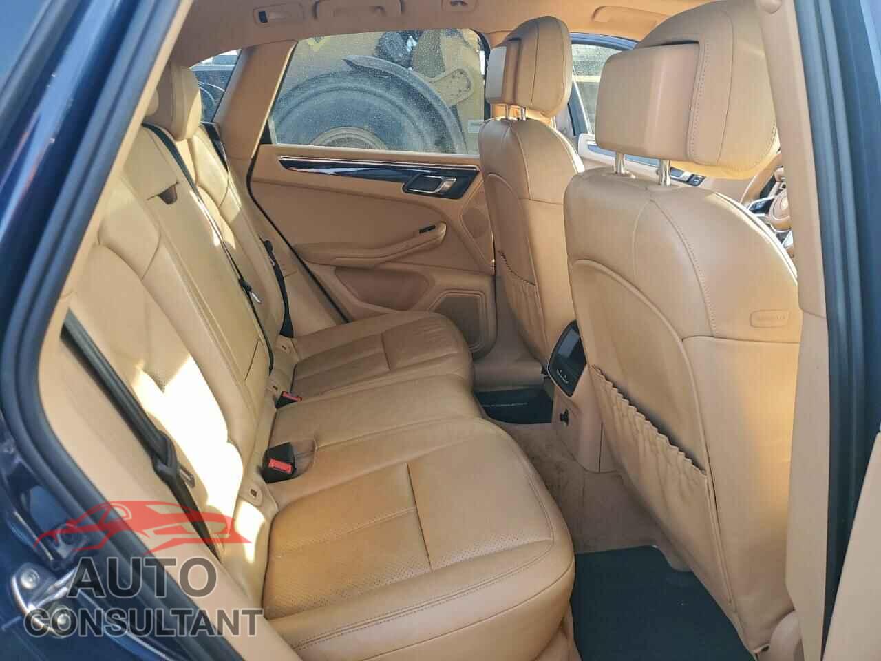 PORSCHE MACAN 2015 - WP1AB2A56FLB61785