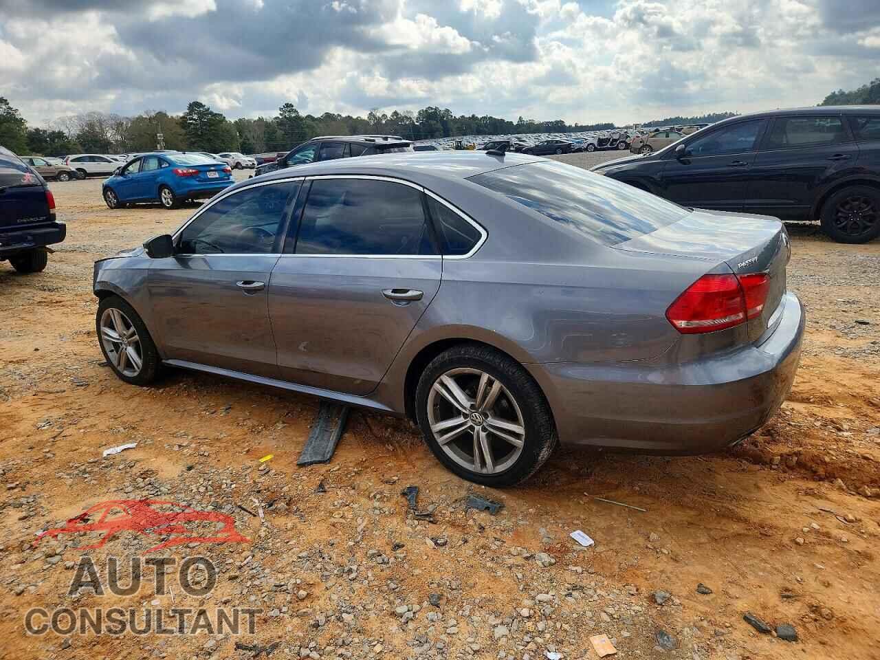 VOLKSWAGEN PASSAT 2015 - 1VWBV7A36FC032256