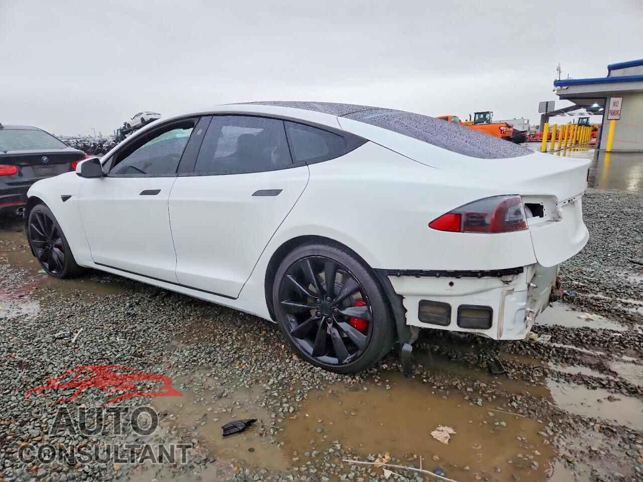 TESLA MODEL S 2016 - 5YJSA1E11GF161000