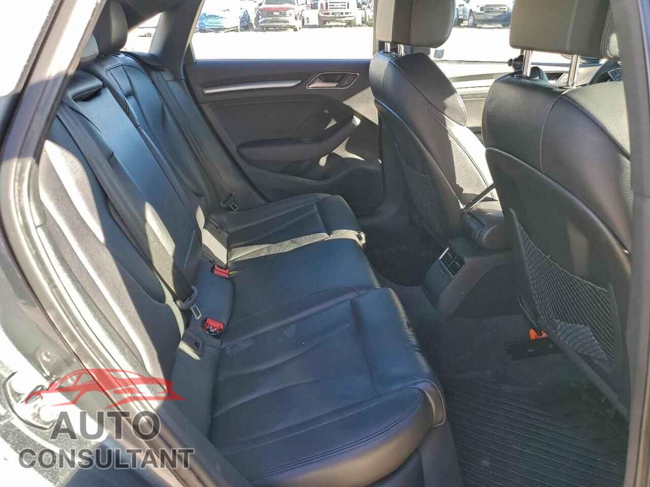 AUDI A3 2018 - WAUAUGFF2J1026945