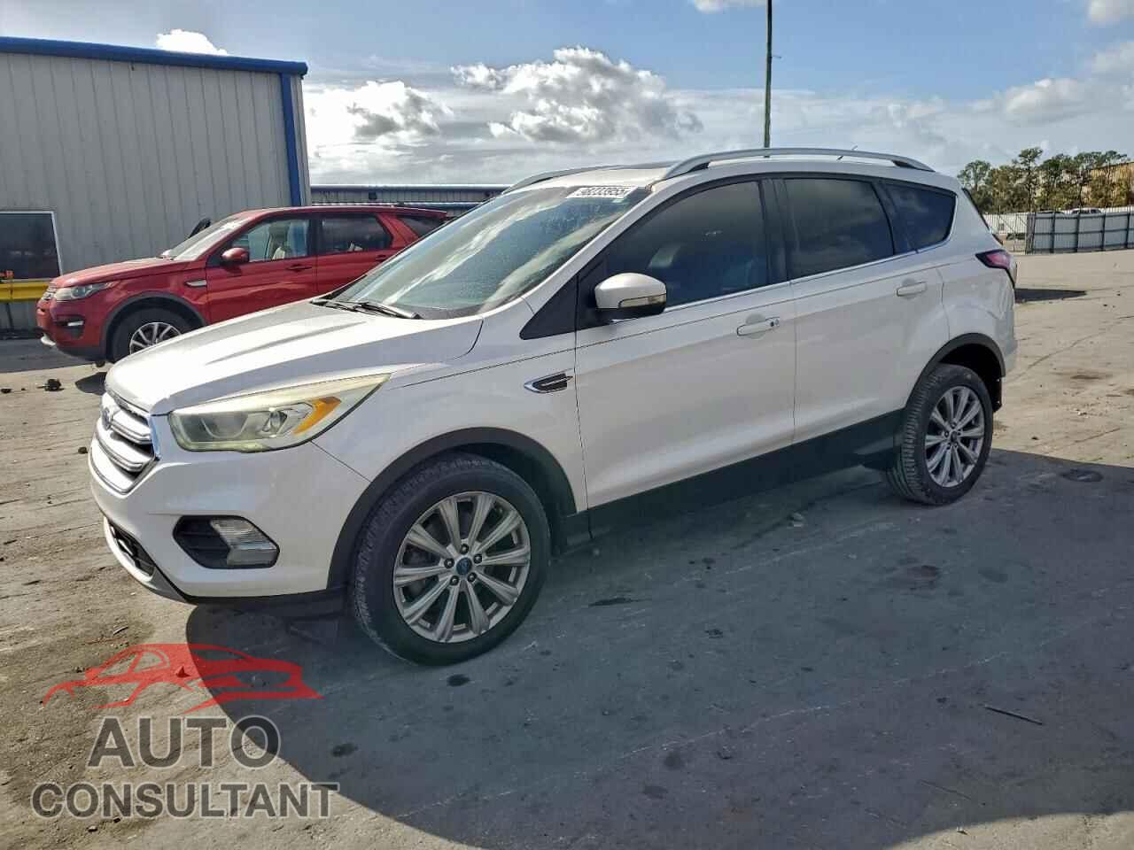 FORD ESCAPE 2017 - 1FMCU0J95HUB96631