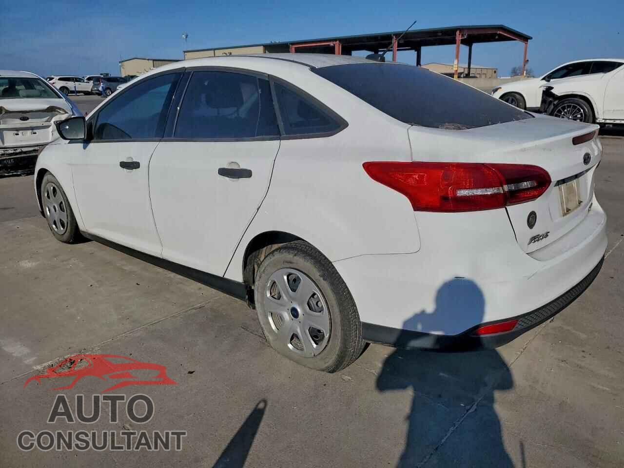 FORD FOCUS 2016 - 1FADP3E23GL404384