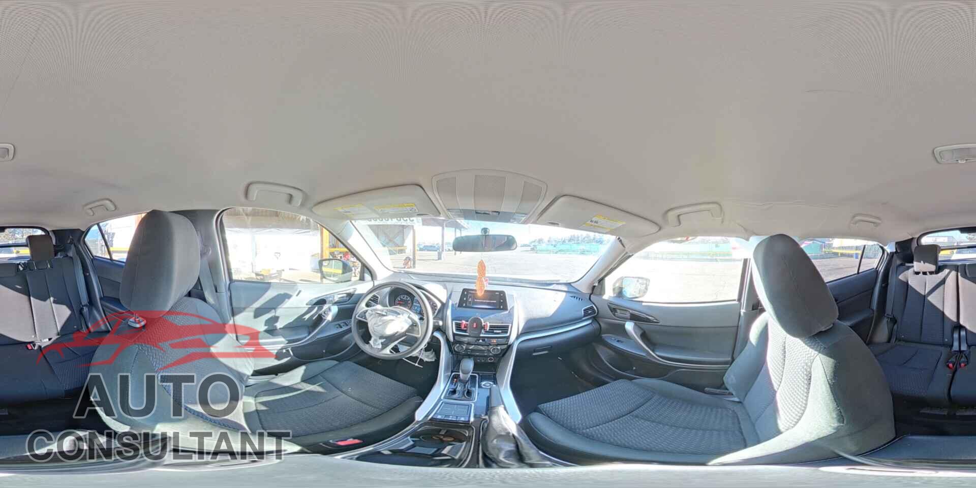 MITSUBISHI ECLIPSE 2018 - JA4AT4AA2JZ047743