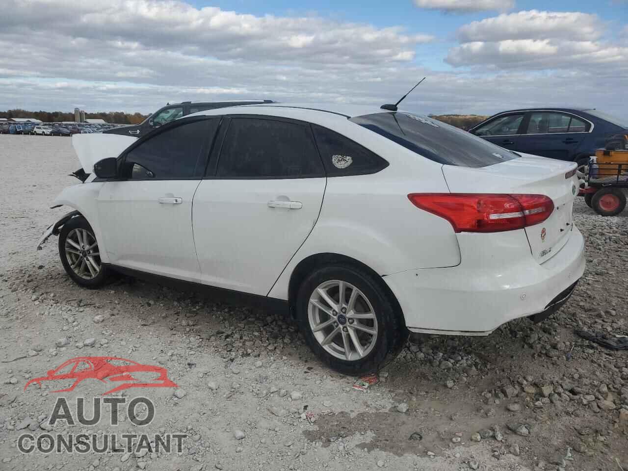 FORD FOCUS 2015 - 1FADP3F25FL247759
