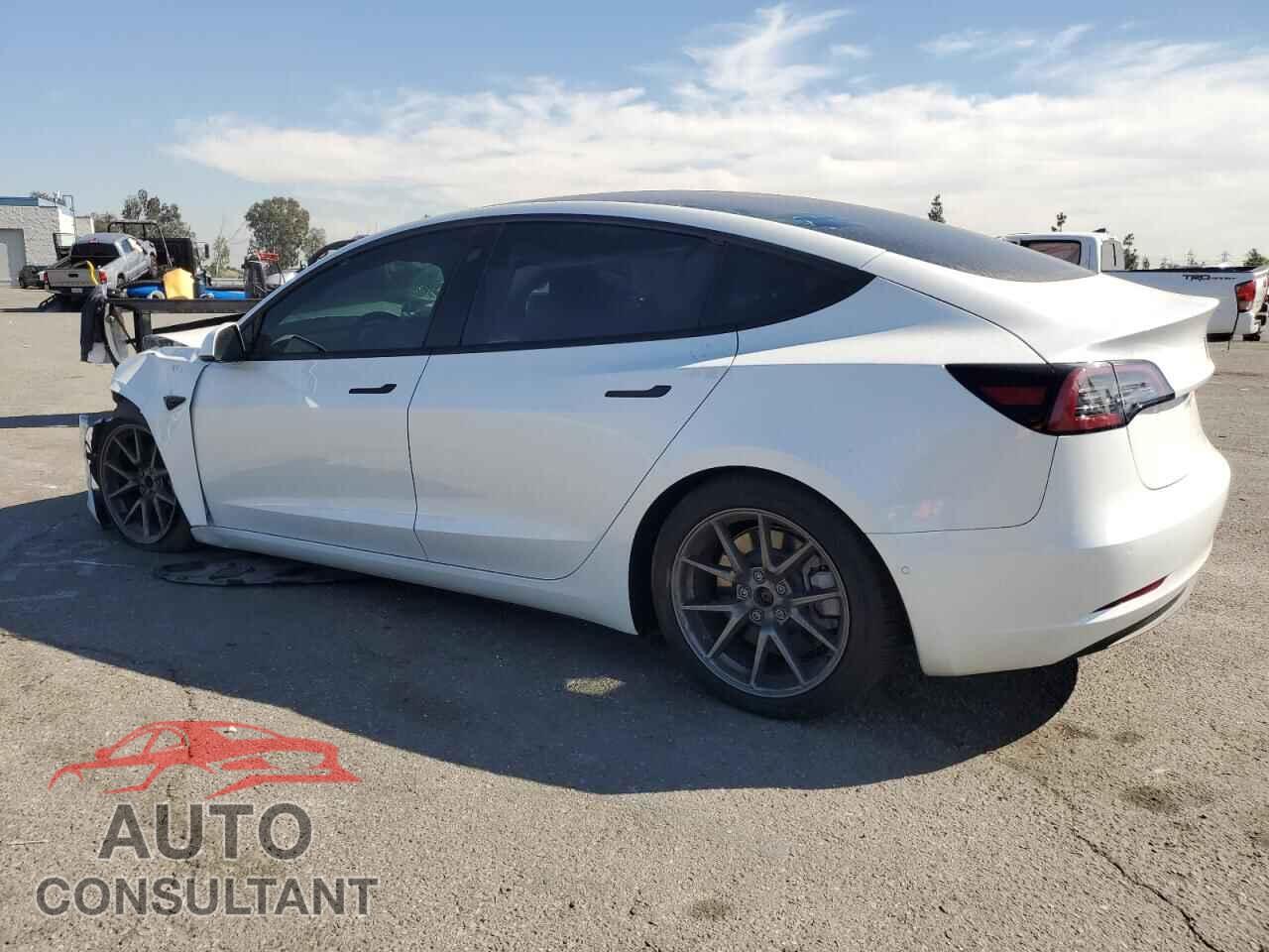 TESLA MODEL 3 2022 - 5YJ3E1EA0NF124137