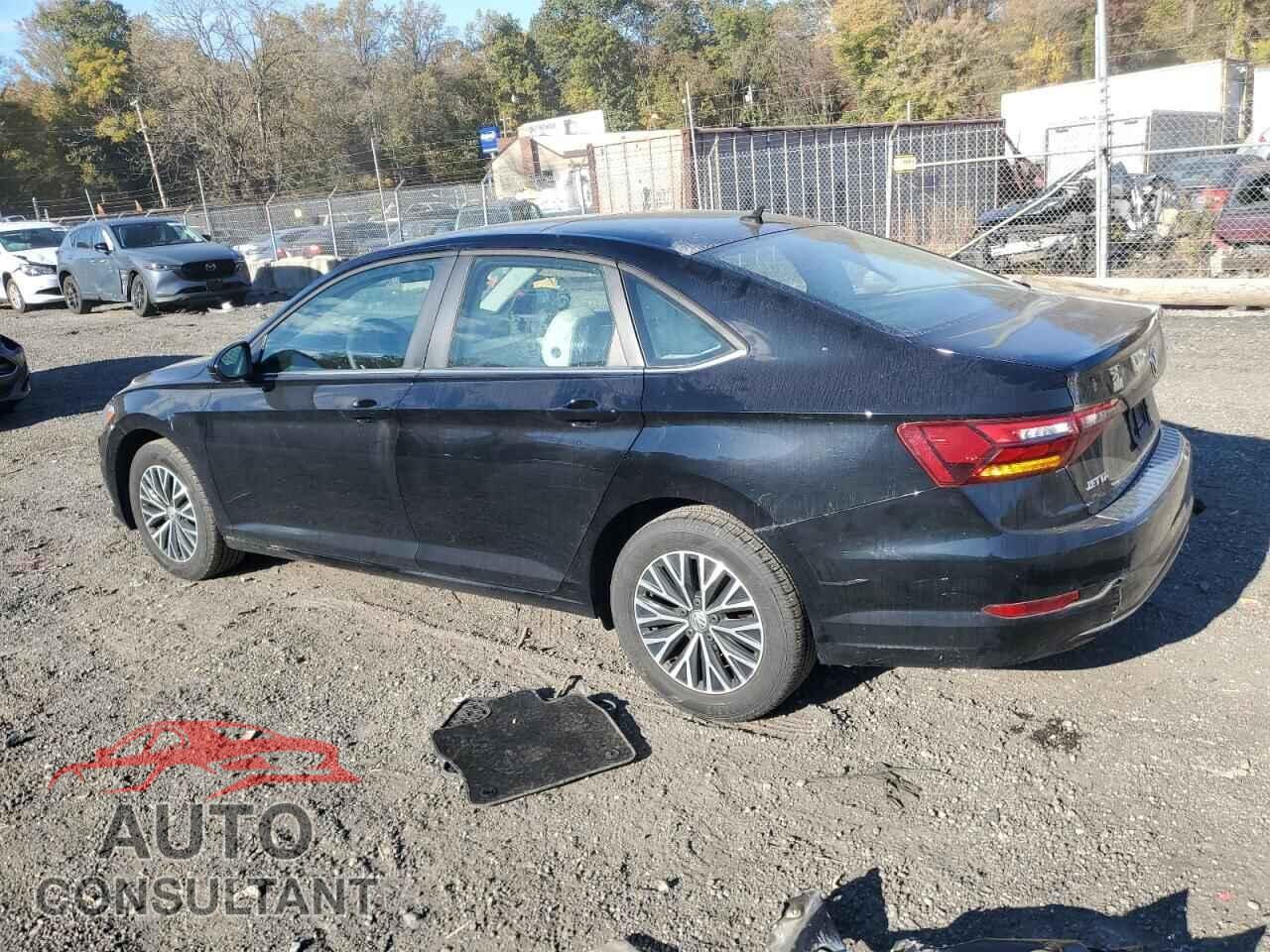 VOLKSWAGEN JETTA 2019 - 3VWCB7BU4KM242190