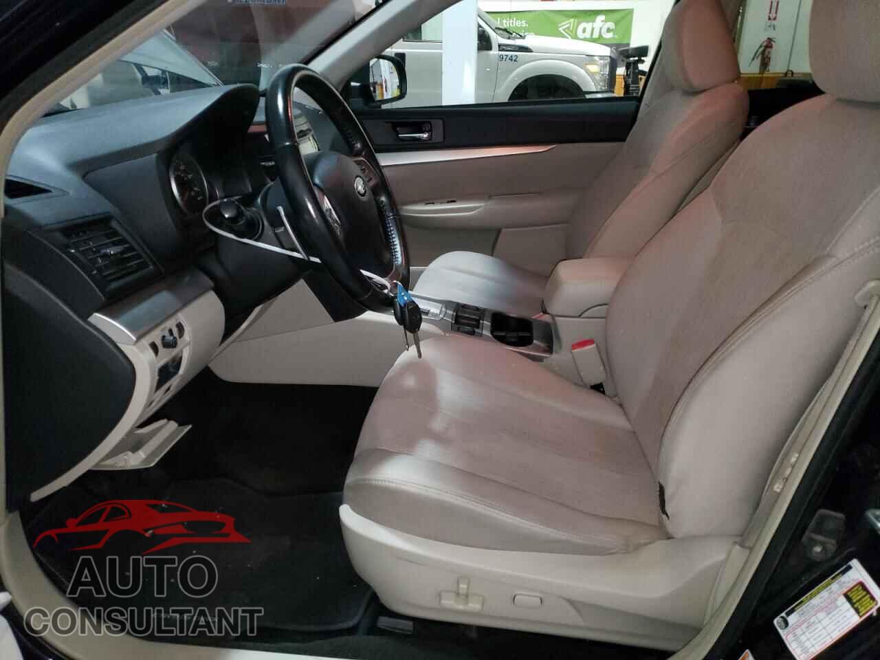 SUBARU OUTBACK 2013 - 4S4BRBCC2D3305404