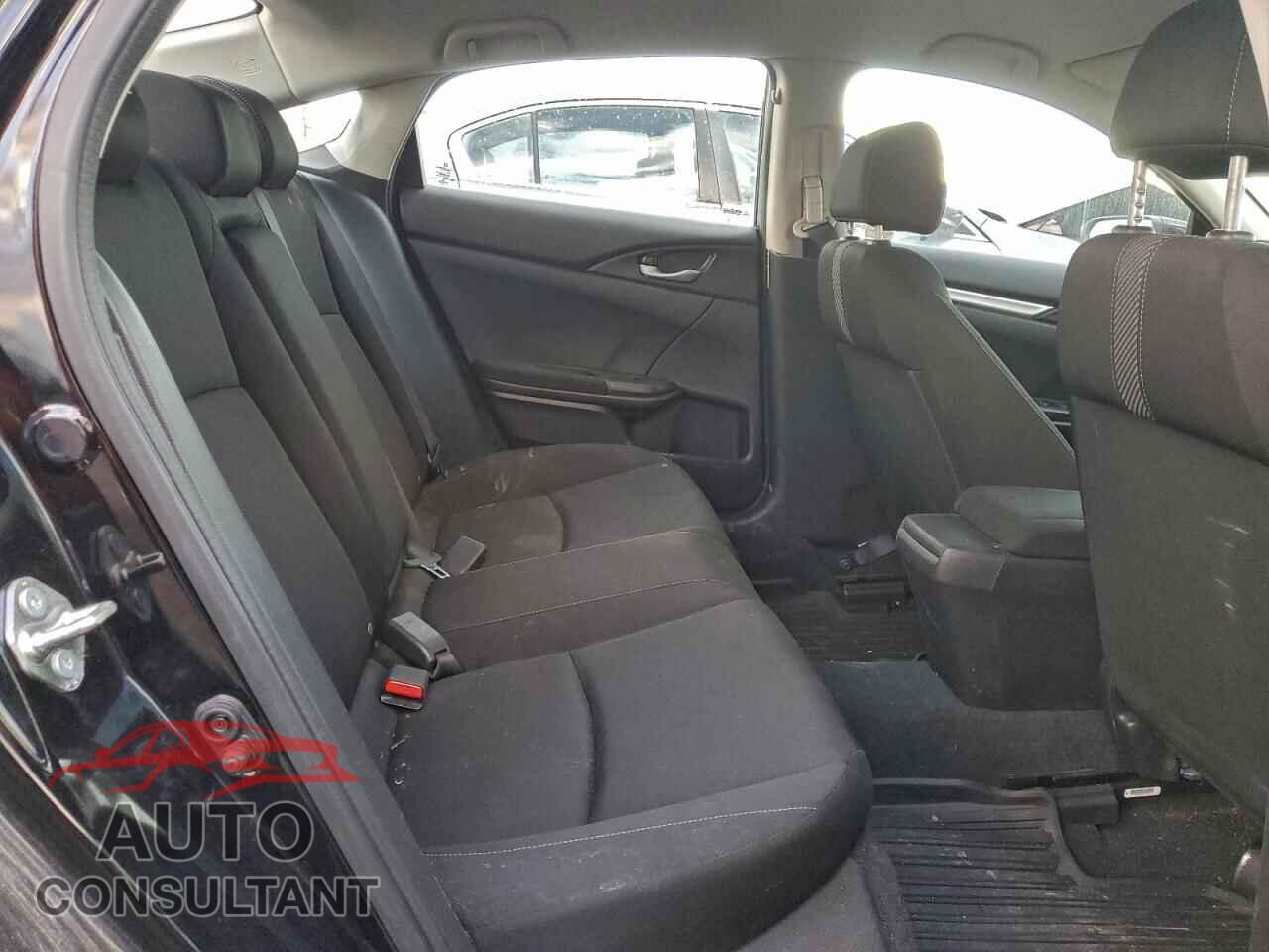HONDA CIVIC 2018 - 2HGFC2F68JH012811