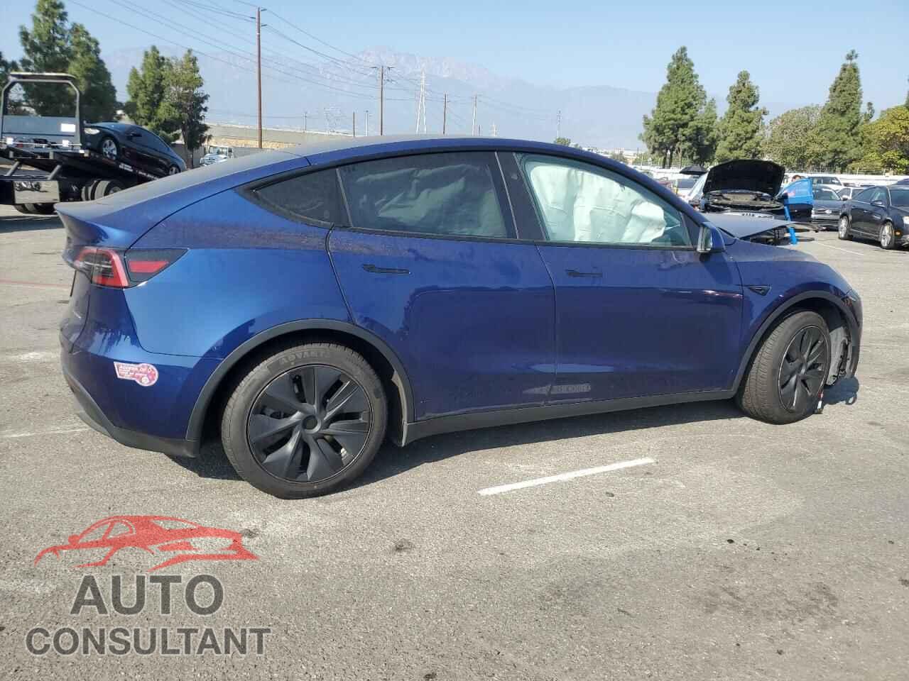 TESLA MODEL Y 2024 - 7SAYGAEE5RF205498