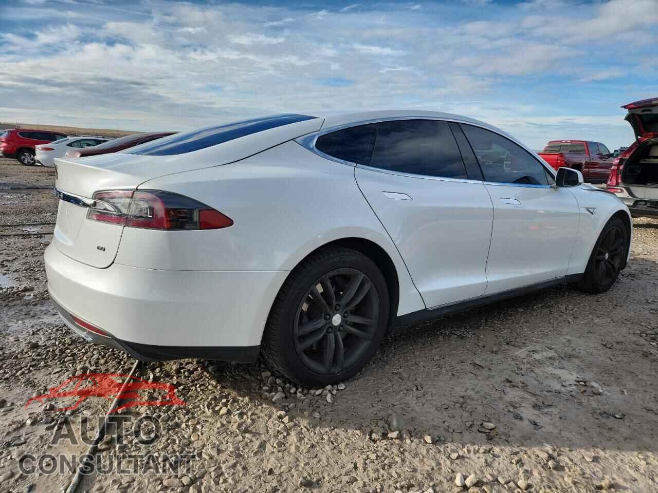 TESLA MODEL S 2013 - 5YJSA1CG7DFP24649