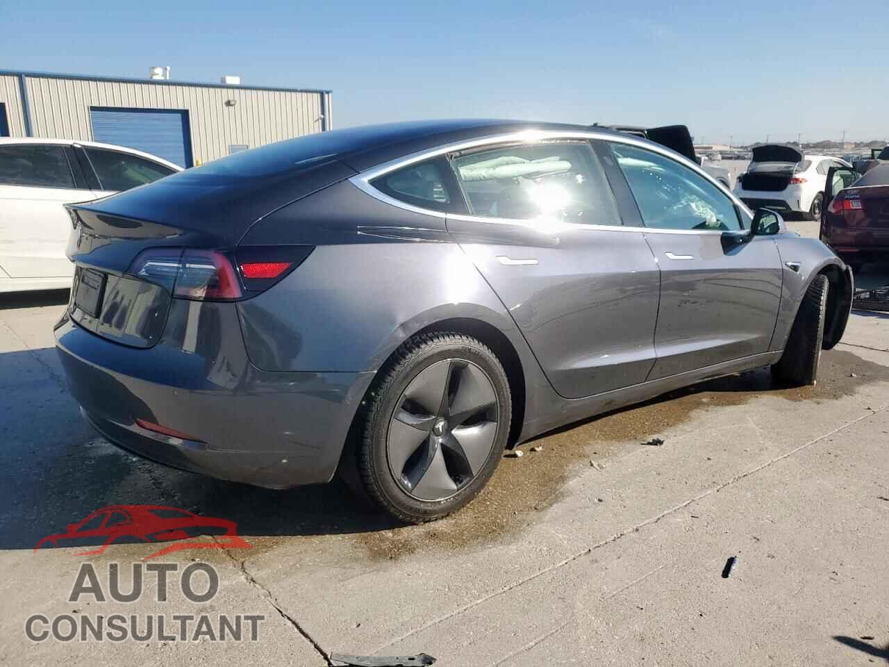TESLA MODEL 3 2018 - 5YJ3E1EAXJF158046