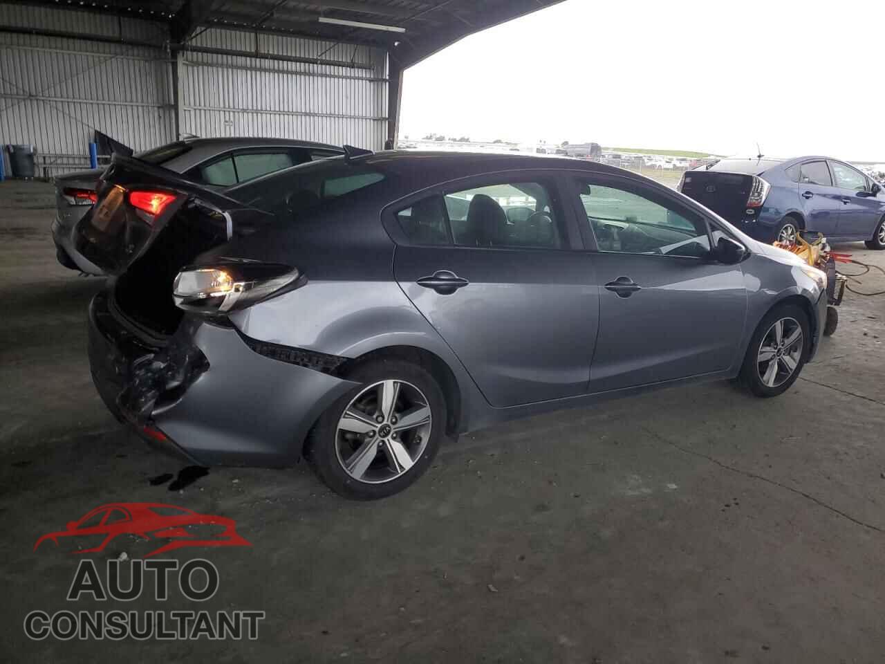KIA FORTE 2018 - 3KPFL4A7XJE176552