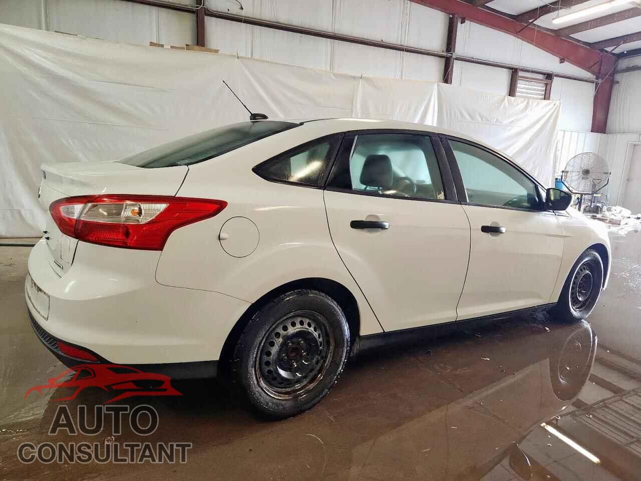 FORD FOCUS 2013 - 1FADP3E25DL307070