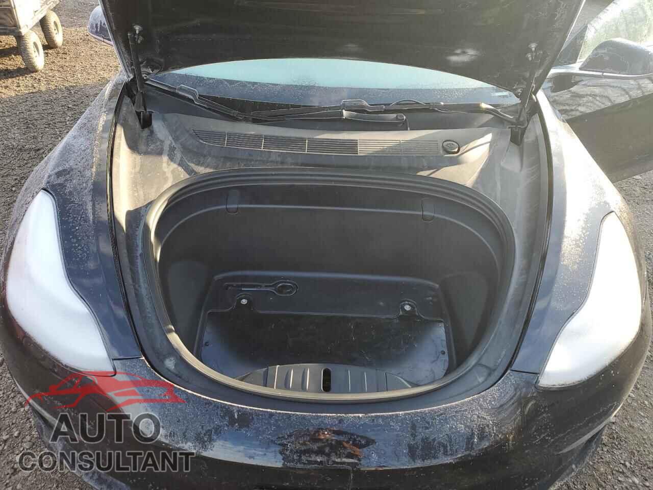 TESLA MODEL 3 2018 - 5YJ3E1EB5JF126761
