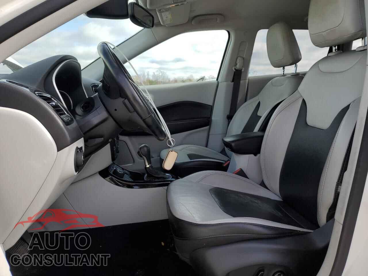 JEEP COMPASS 2020 - 3C4NJDCB9LT153605