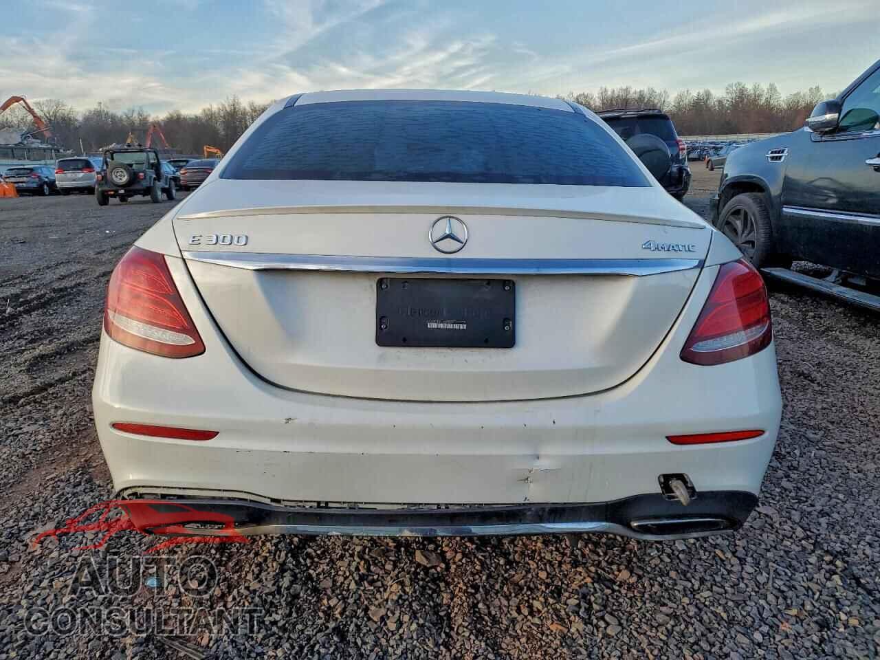 MERCEDES-BENZ E-CLASS 2017 - WDDZF4KB5HA061965