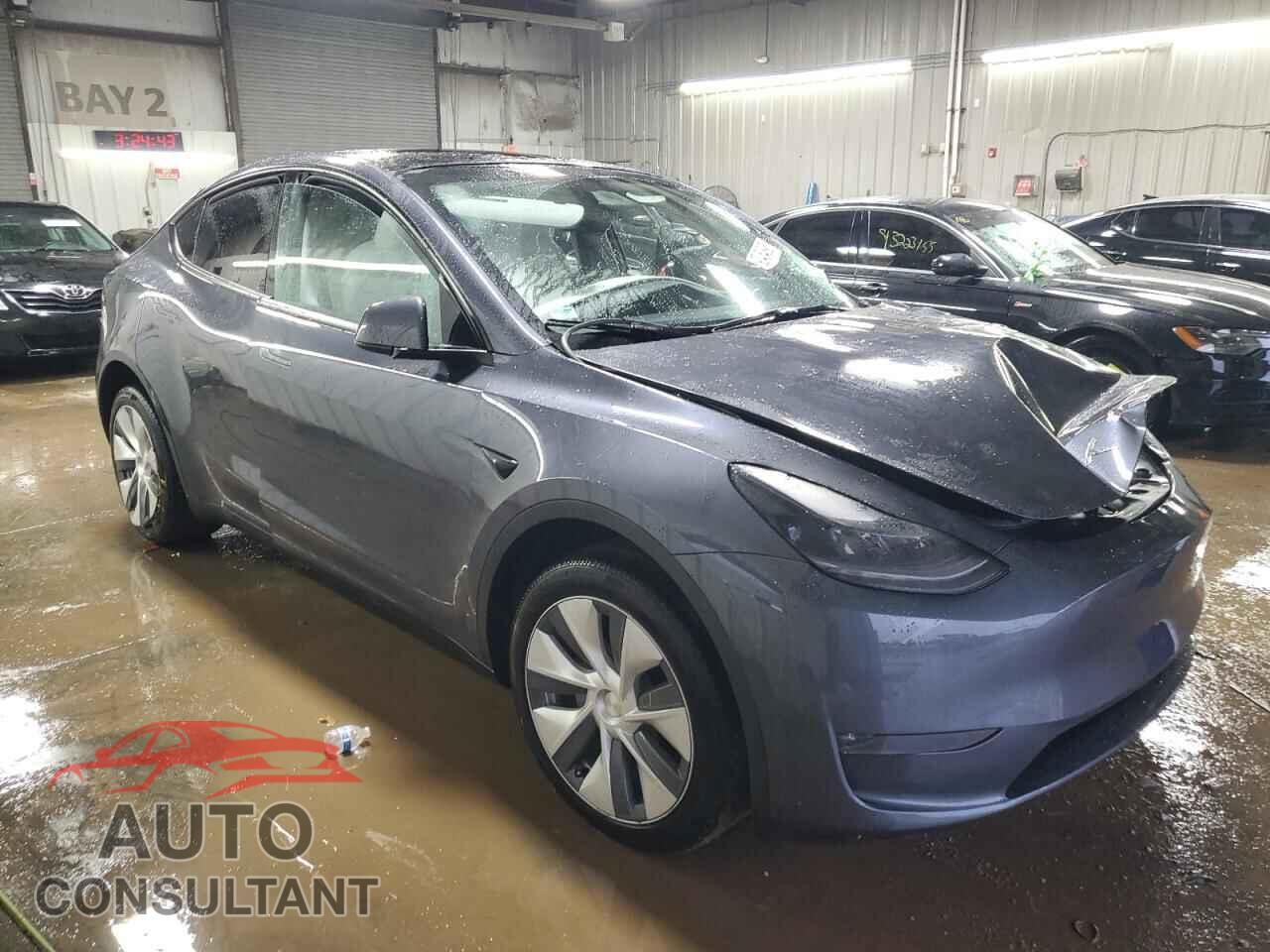 TESLA MODEL Y 2023 - 7SAYGDEEXPA176690