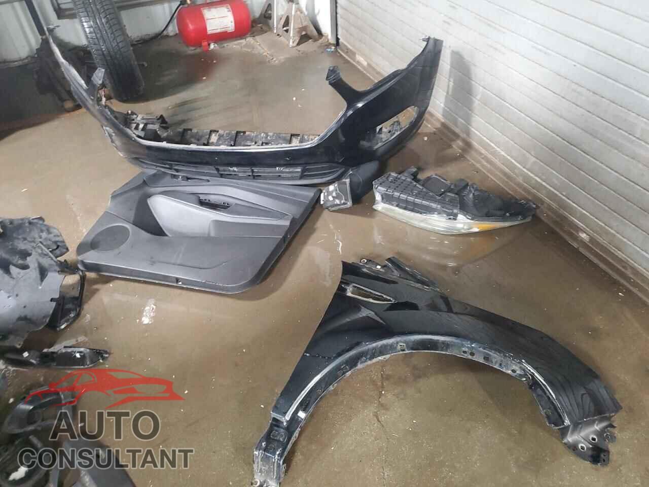 FORD ESCAPE 2017 - 1FMCU0F71HUC83997