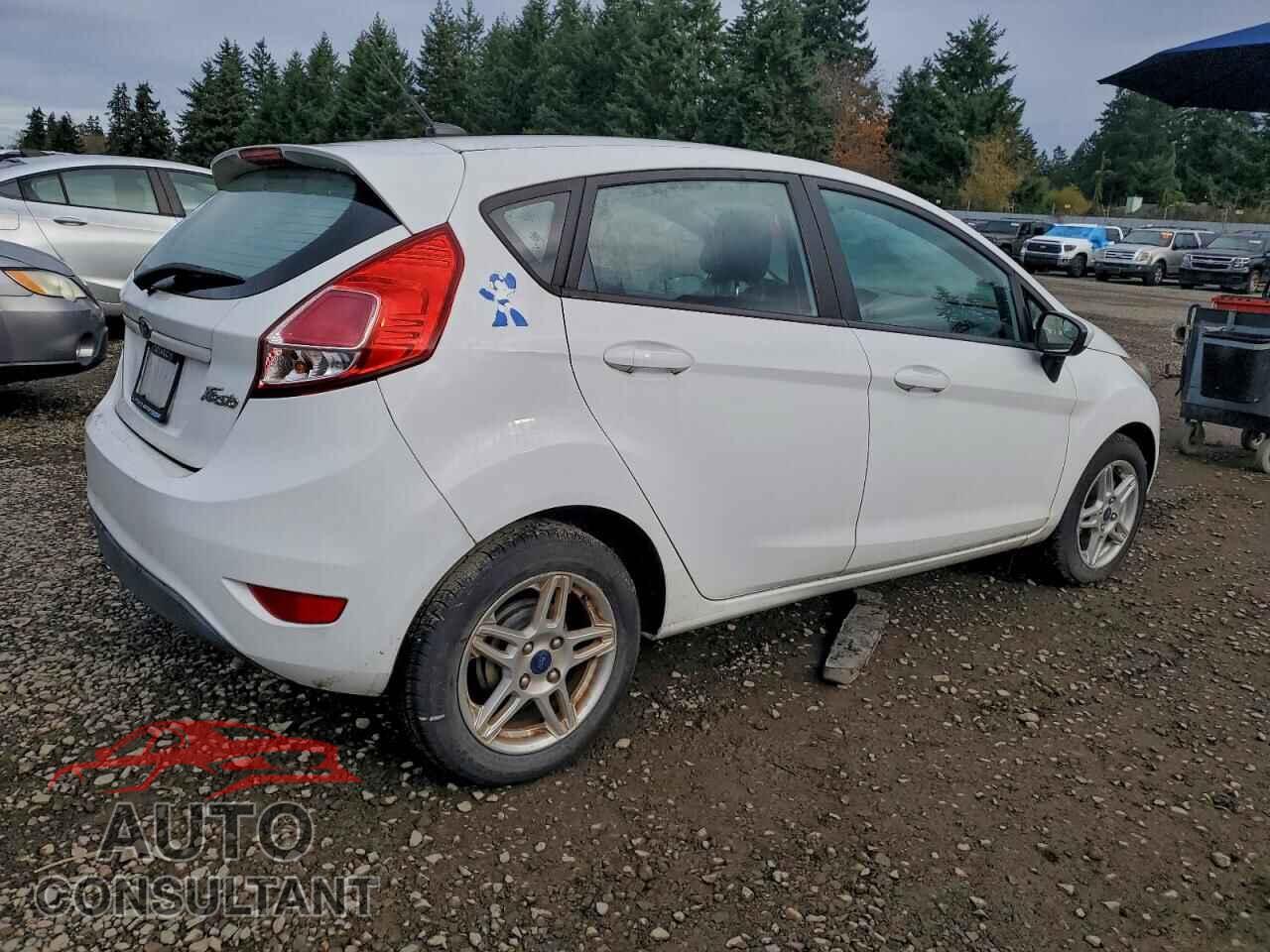 FORD FIESTA 2017 - 3FADP4EJ1HM110480