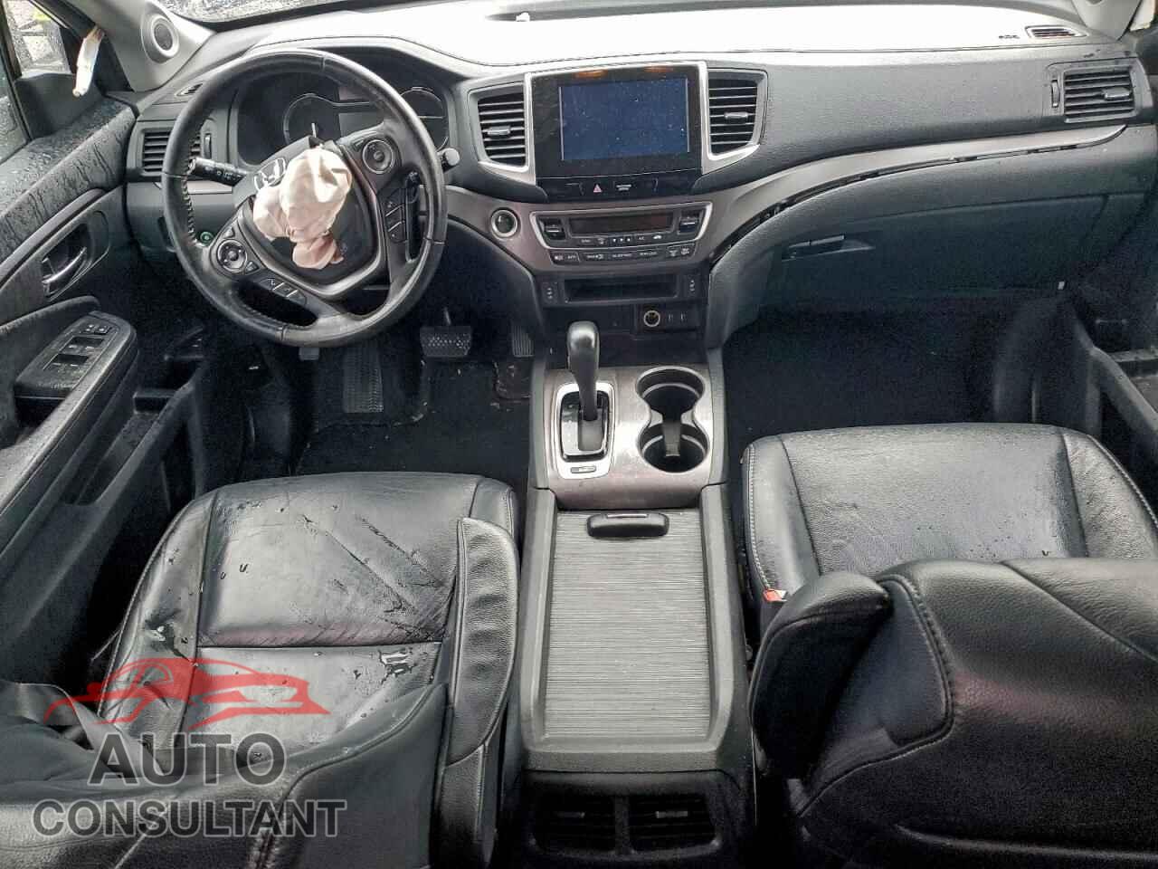 HONDA PILOT 2017 - 5FNYF6H57HB045552