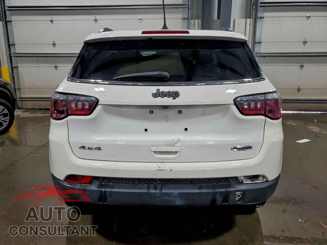 JEEP COMPASS 2020 - 3C4NJDBB9LT123103