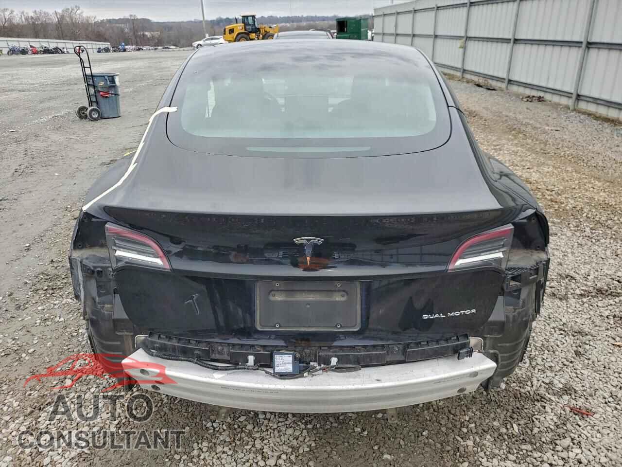 TESLA MODEL 3 2021 - 5YJ3E1EB5MF045084