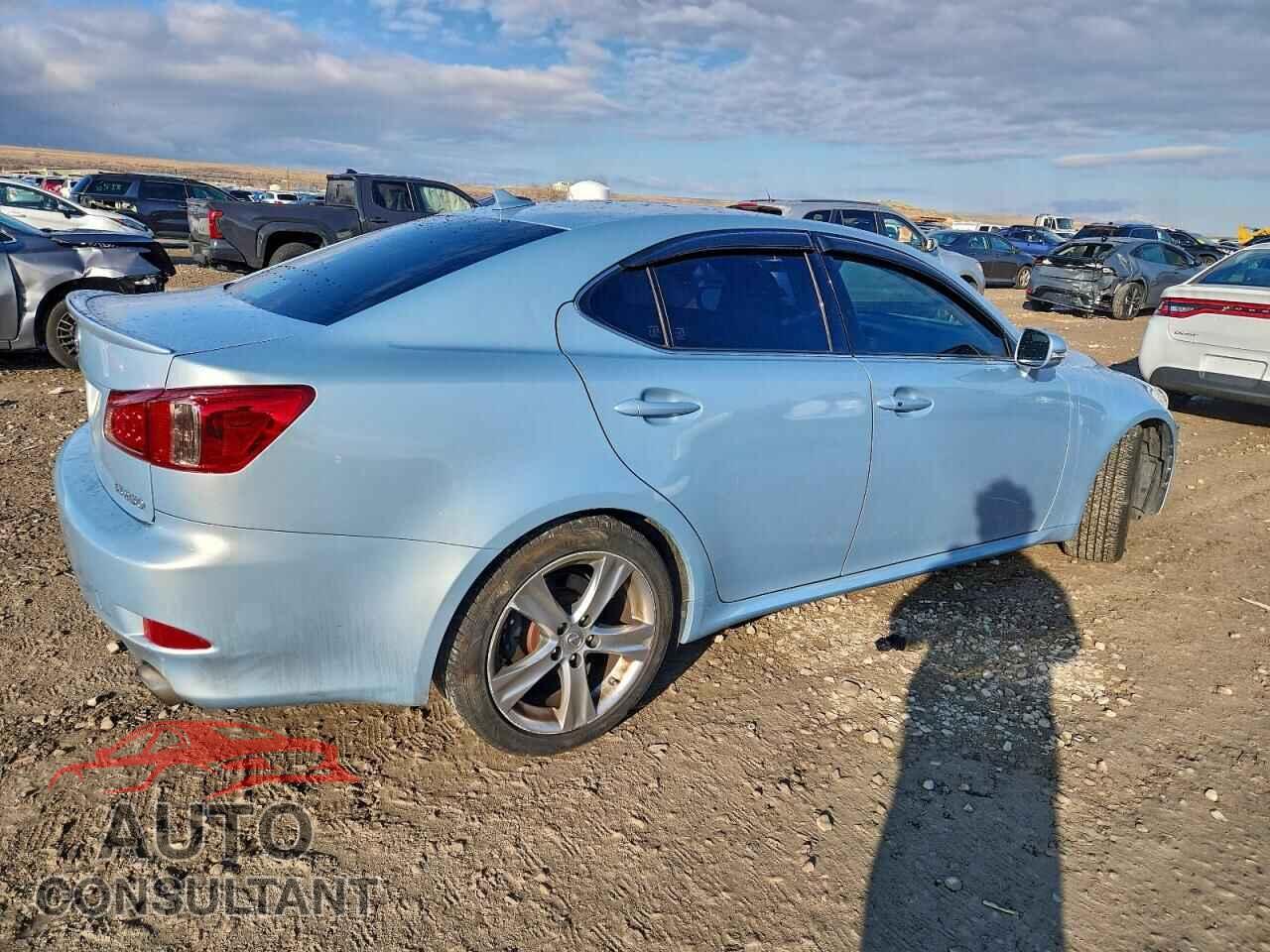 LEXUS IS 2011 - JTHBF5C29B5139694