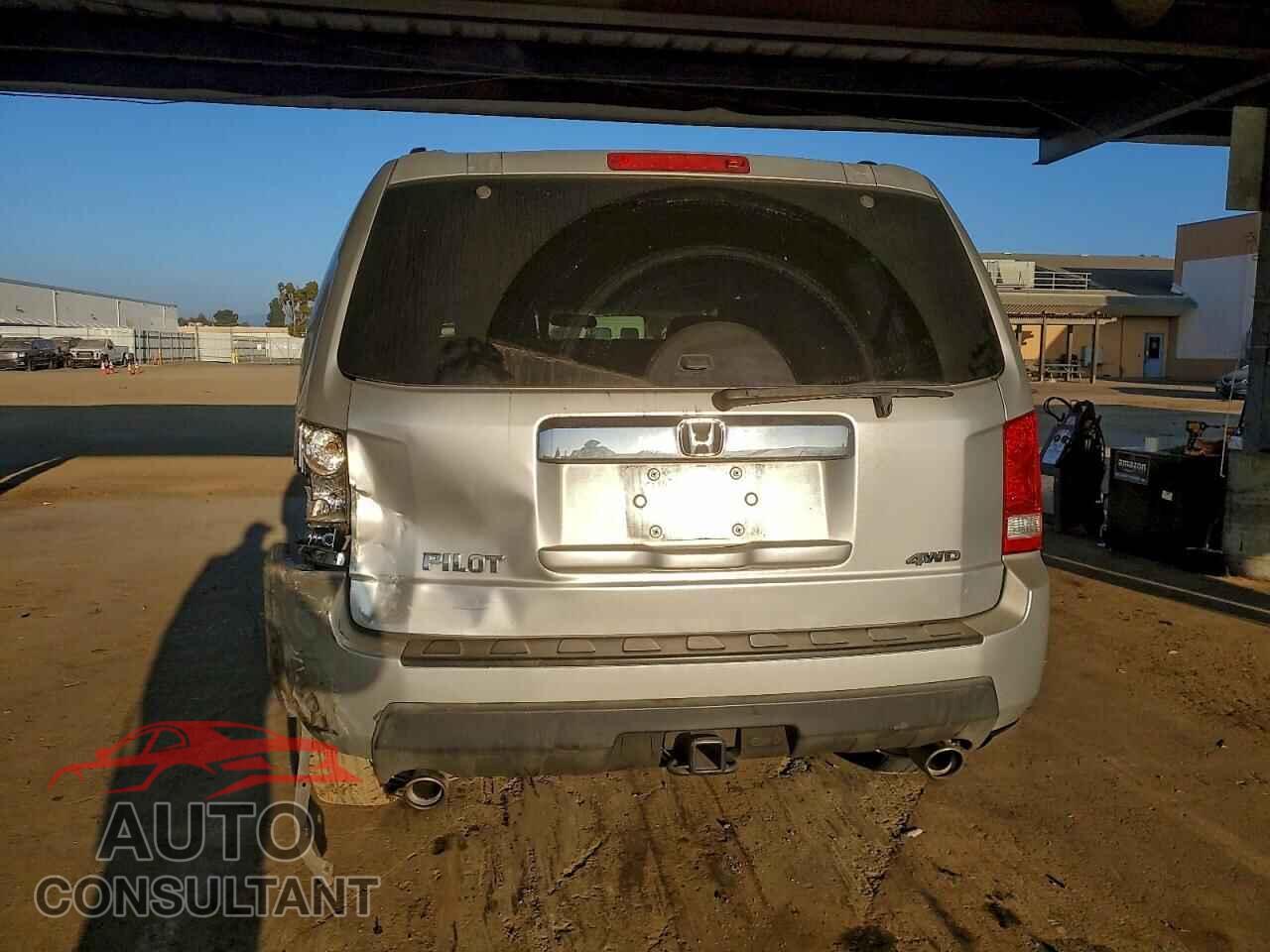 HONDA PILOT 2009 - 5FNYF384X9B003125