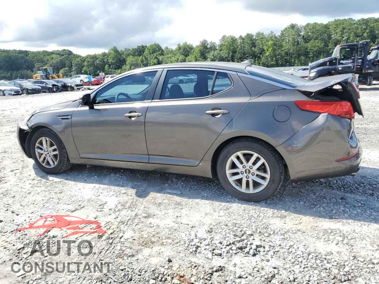 KIA OPTIMA 2011 - KNAGM4A78B5152617